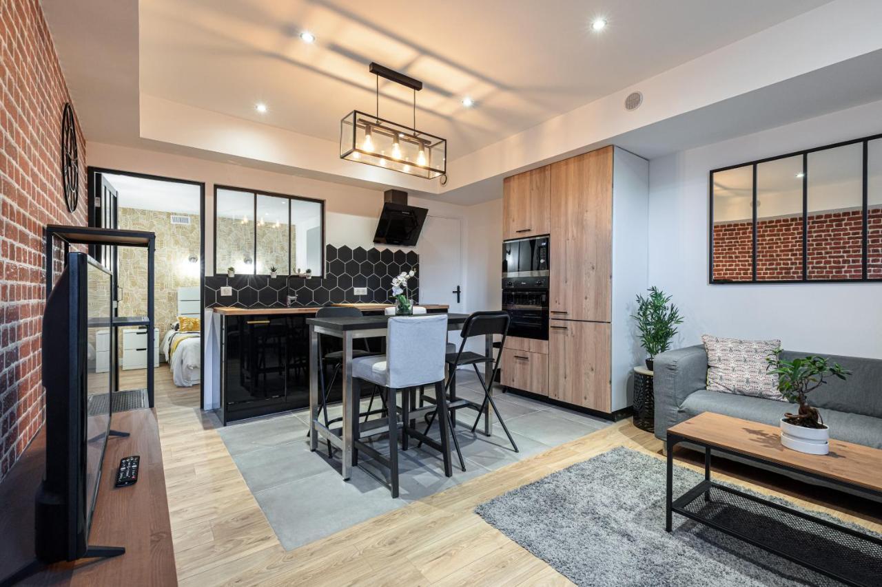 Le Loft Magnan - Ac- Pres Mer - Wifi - Parking - Confort Et Moderne - Supermarches Et Tram Proches Nice Luaran gambar