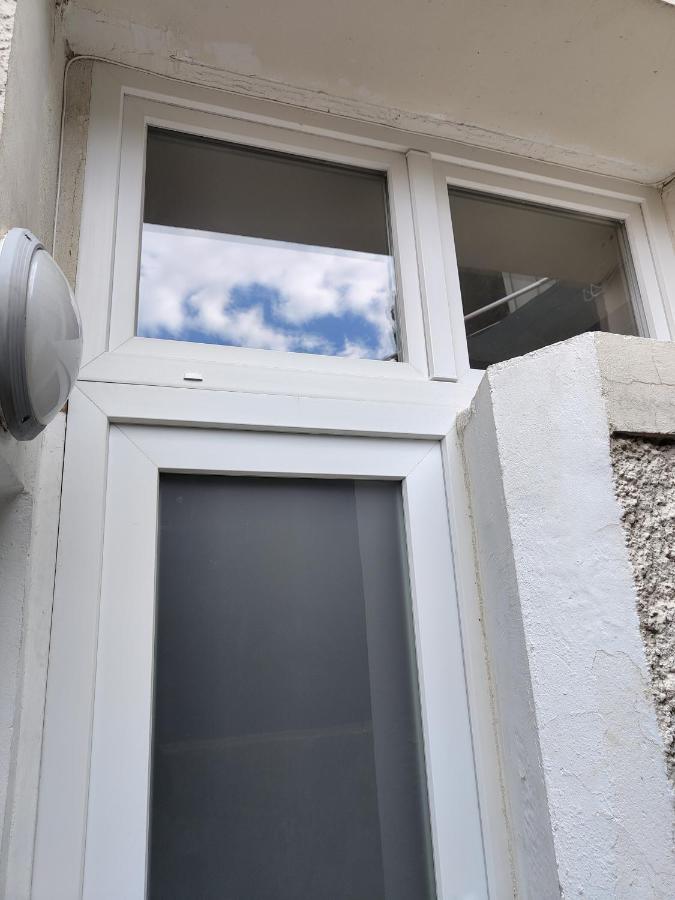 Le Loft Magnan - Ac- Pres Mer - Wifi - Parking - Confort Et Moderne - Supermarches Et Tram Proches Nice Luaran gambar